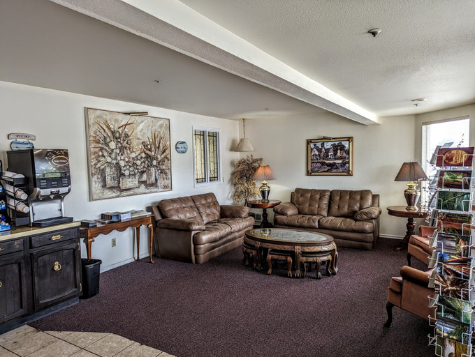 Others 4, Bayview Inn, Del Norte