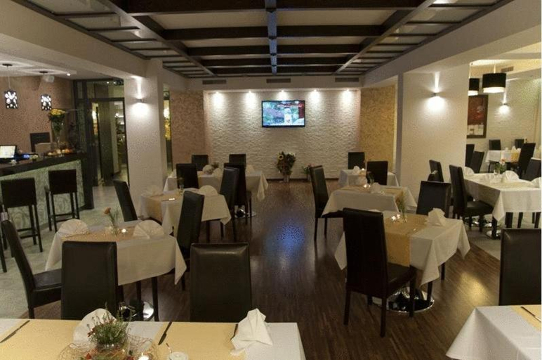 Food & Drinks 5, Hotel Vis A Vis, Oleśnica