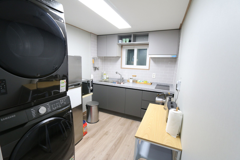 Others 4, L3 Guesthouse, Mapo