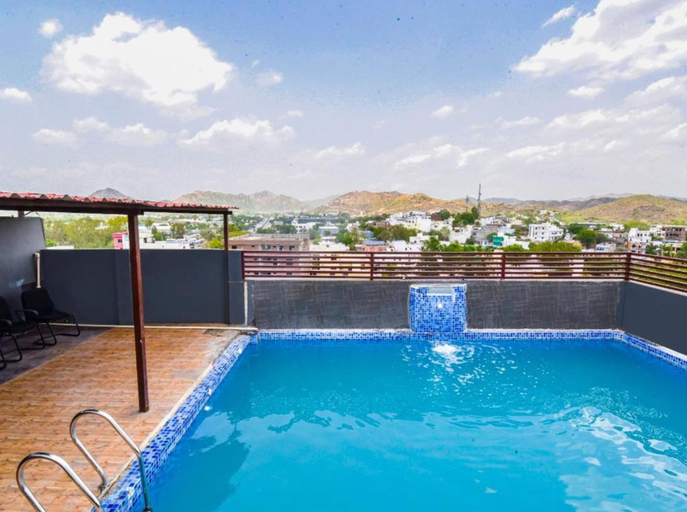 Sport & Beauty 5, FabHotel Dosa Plaza, Udaipur