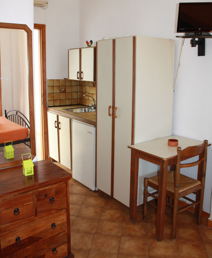 Bedroom 5, Amorani Studios, South Aegean