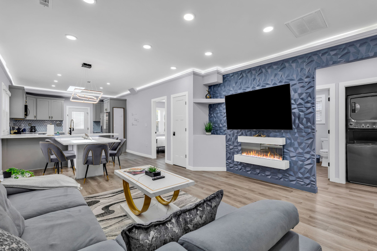 Others 1, Spacious 3BR House in Charlotte, Mecklenburg