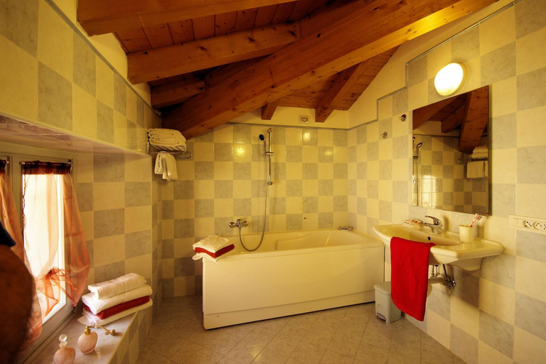 Bathroom 4, Residence Celeste, Como