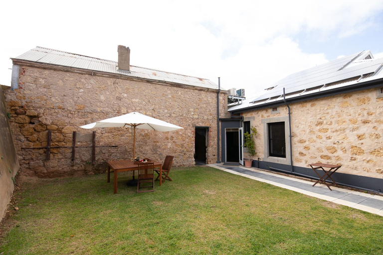 Exterior & Views 2, Villa Firestone, Mid Murray
