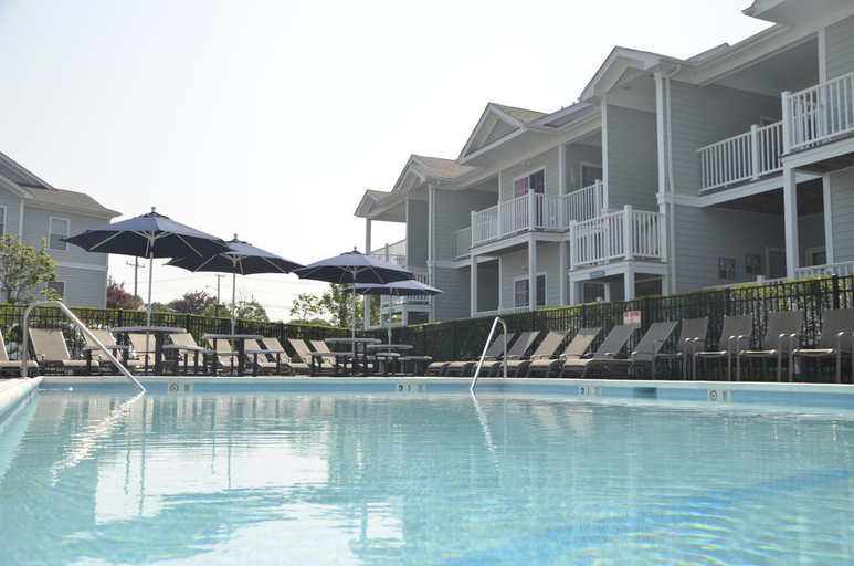 Sport & Beauty 2, The Cliffside Resort Condominiums, Suffolk