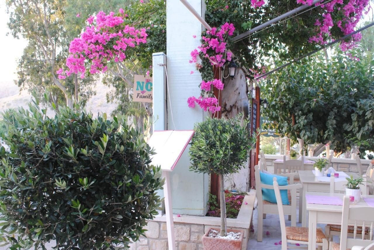 Others 5, River Side Hotel, Crete