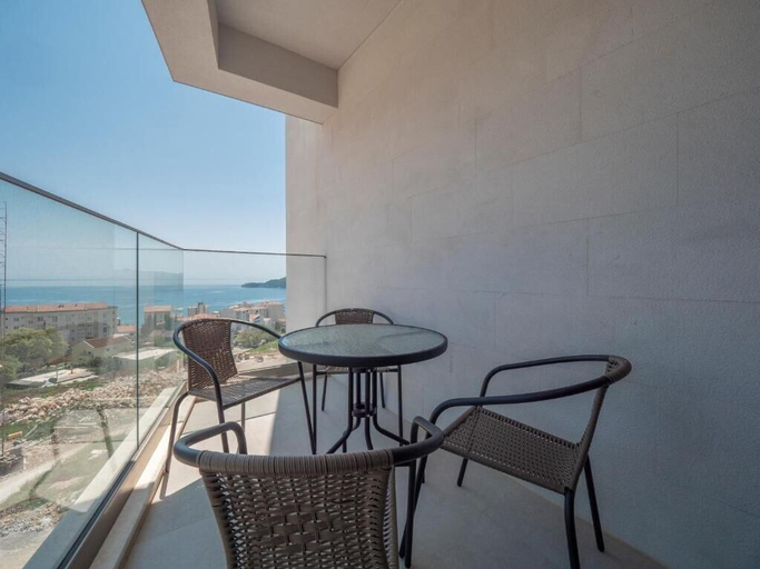 Others 5, Two Bedroom Apartment Sea View Charlene