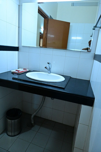 Bathroom 3, Hotel Ashoka Paradise, Anantapur