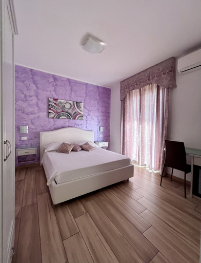 Bedroom 3, Bella Tropea Accommodation, Vibo Valentia
