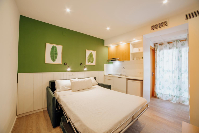 Bedroom 3, Palm Court, Alicante