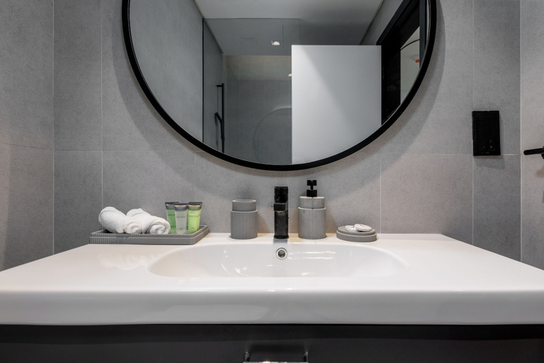 Bathroom 4, Waves - Seaside Splendor 2BR in Dubai's Business Bay, Dubai