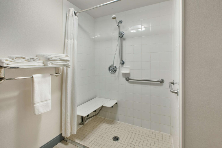 Bathroom 4, Hilton Garden Inn Dayton Beavercreek, Greene