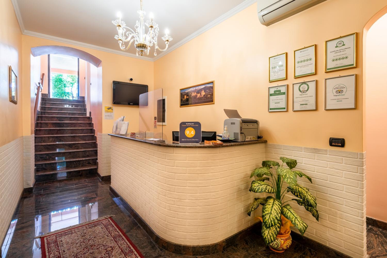 Public Area 4, Alhambra Guest House di Charme, Catania