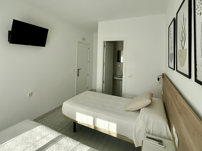 Bedroom 5, Hostal Merino Jédula, Cádiz