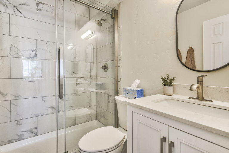Bathroom 3, Park Place, El Paso