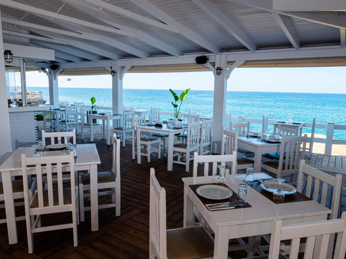 Food & Drinks 5, Elmi Suites, Crete