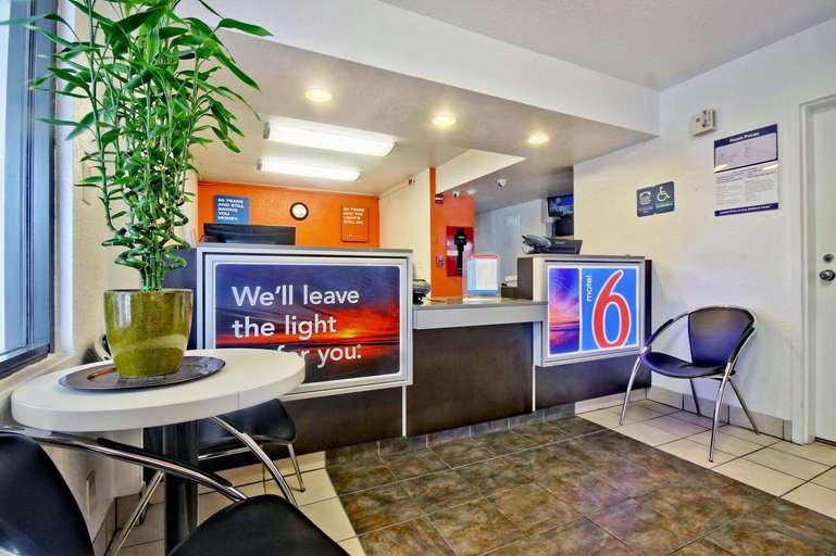 Public Area 3, Motel 6 Dania Beach, Broward