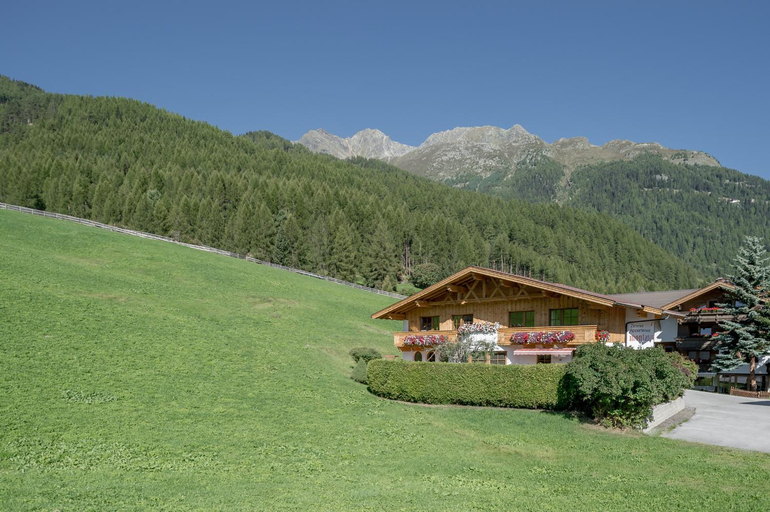 Others 4, Montanara, Imst