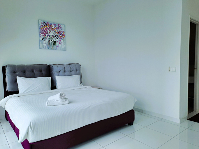Others 4, JB Bukit Indah Skyloft Suites, Johor Bahru