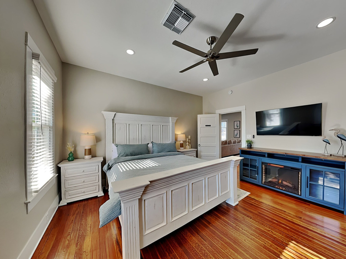 Bedroom 2, Magnolia Manor, Galveston