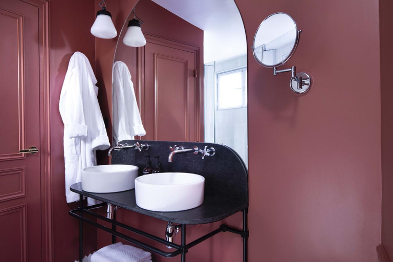 Bathroom 3, Hotel Gramont, Paris