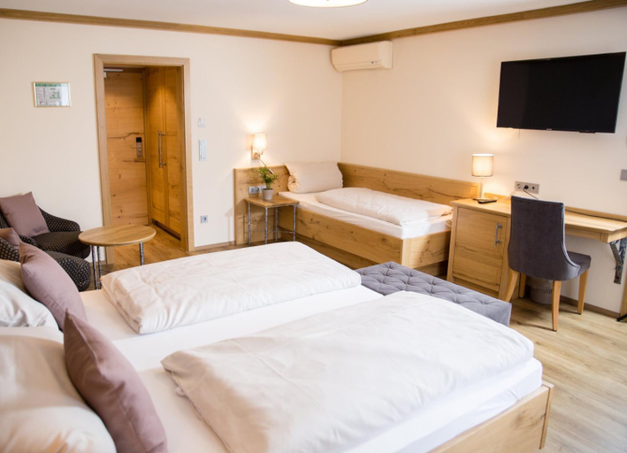 Bedroom 2, Gasthaus-Hotel Faltermaier, Erding