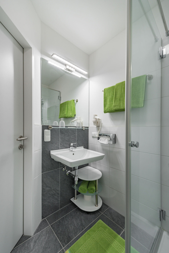 Bathroom 5, Hotel City Rooms Wels, Wels