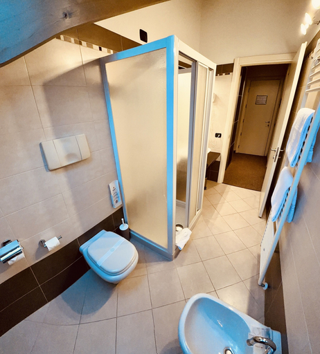 Bathroom 3, Hotel Malpensa Inn, Varese