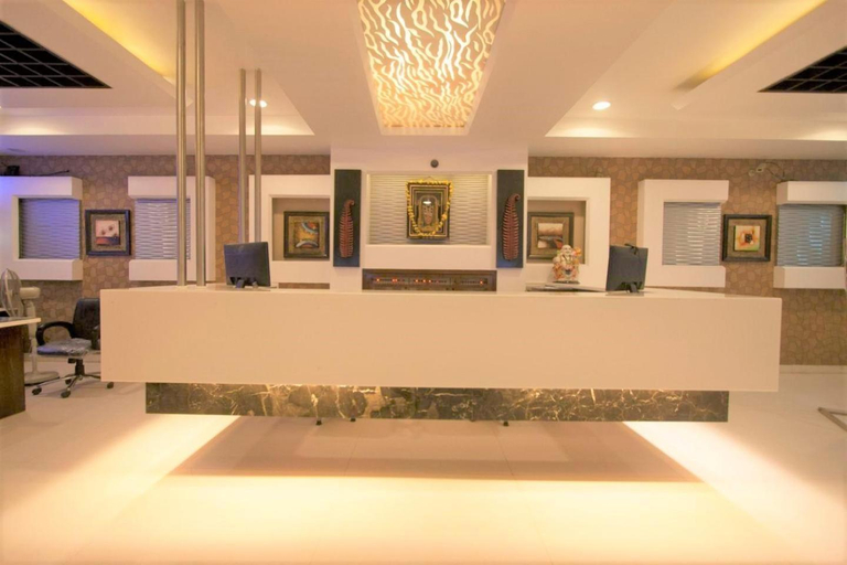 Public Area 3, Hotel Sun International, Delhi