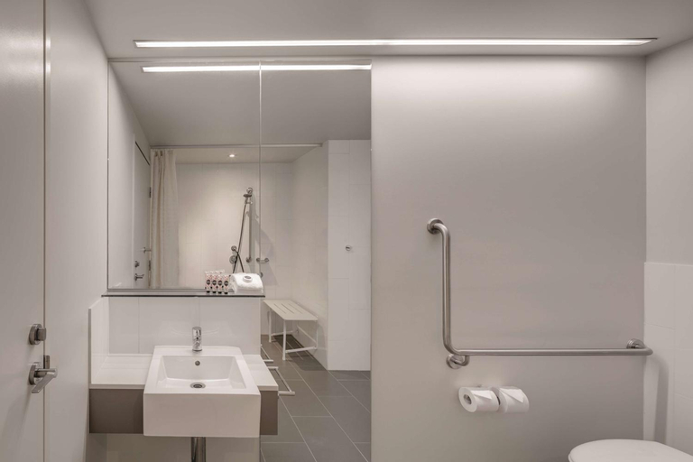 Bathroom 22