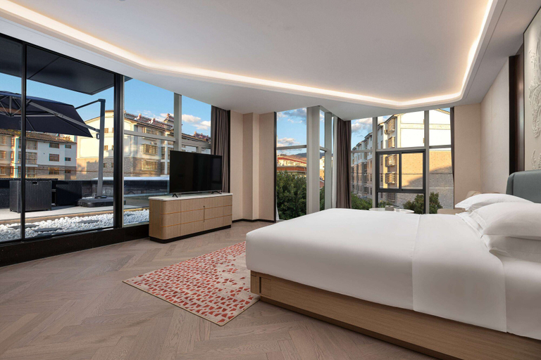 Bedroom 4, Ramada by Wyndham Honghe Kaiyuan, Honghe Hani and Yi