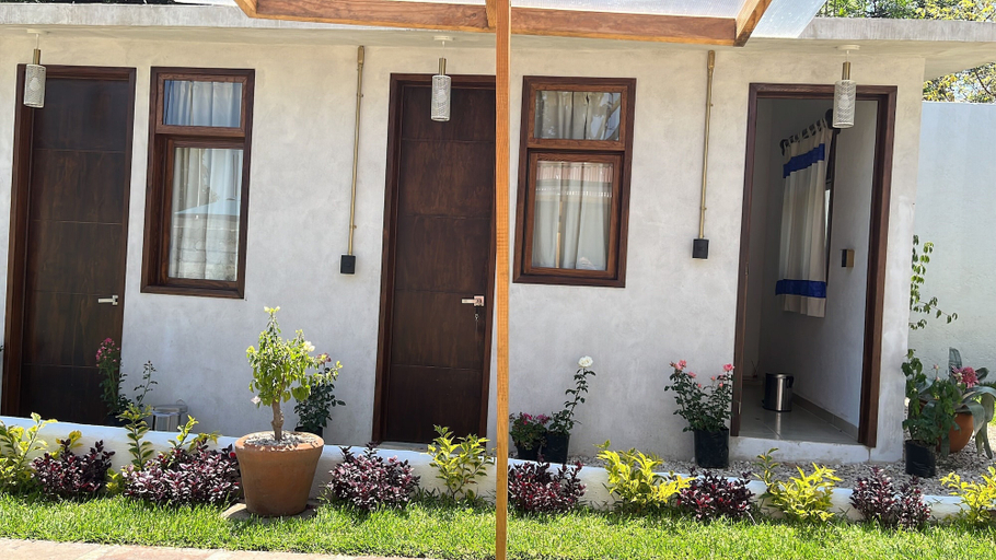 Exterior & Views, Gautamas guest rooms, Tepoztlán