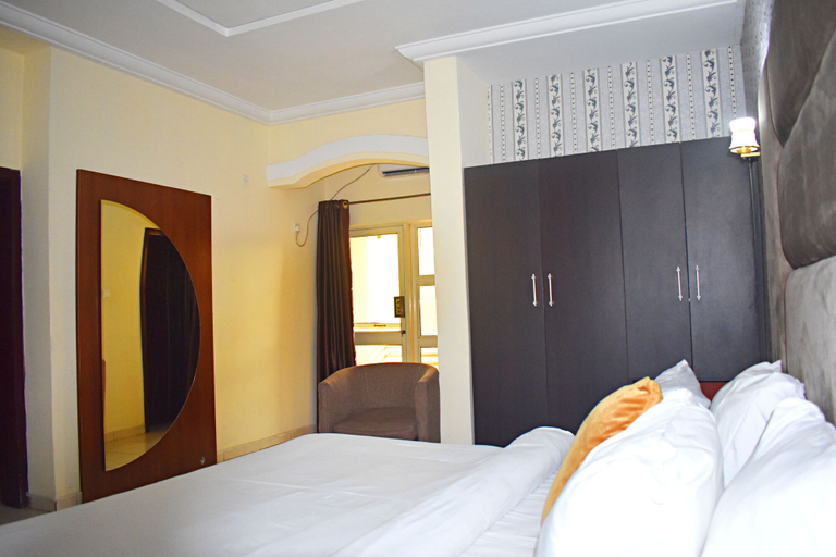 Bedroom 3, DAVIS HOTEL & SUITES, Obio/Akp