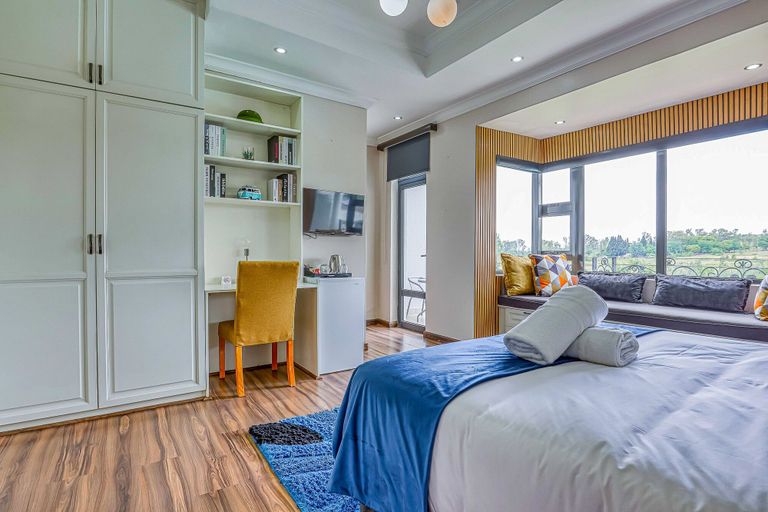 Bedroom 3, Villa Tasha Luxury suites, City of Johannesburg