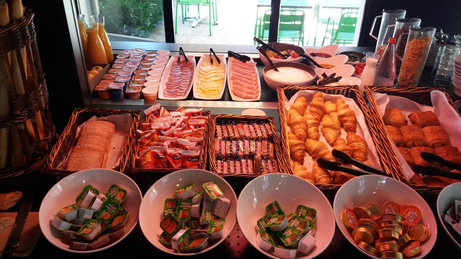 Food & Drinks 5, Campanile Bourg En Bresse Viriat Hotel, Ain