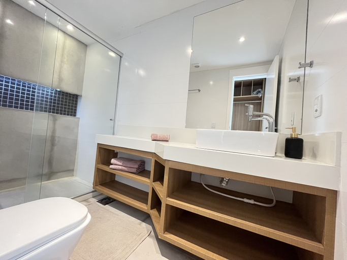 Bathroom 3, Cobertura Luxo com Jacuzzi, Cabo Frio