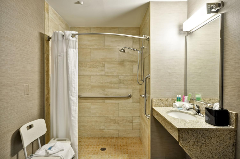 Bathroom 4