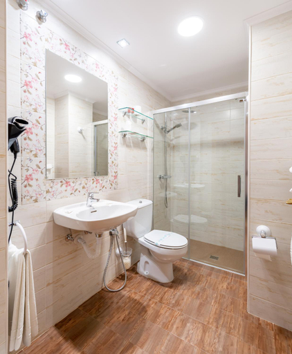Bathroom 4, Tierra de la Reina, León