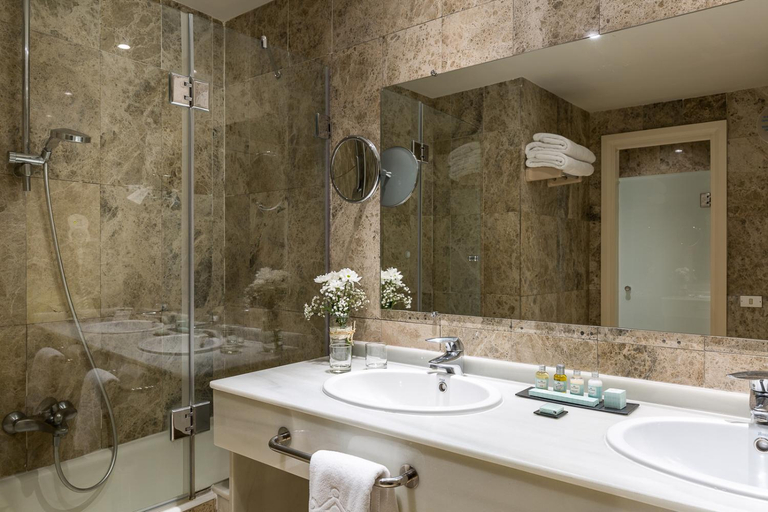 Bathroom 4, Parador de Gijon, Asturias