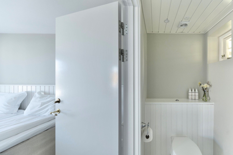 Bedroom 2, Melsted Badehotel, Bornholm