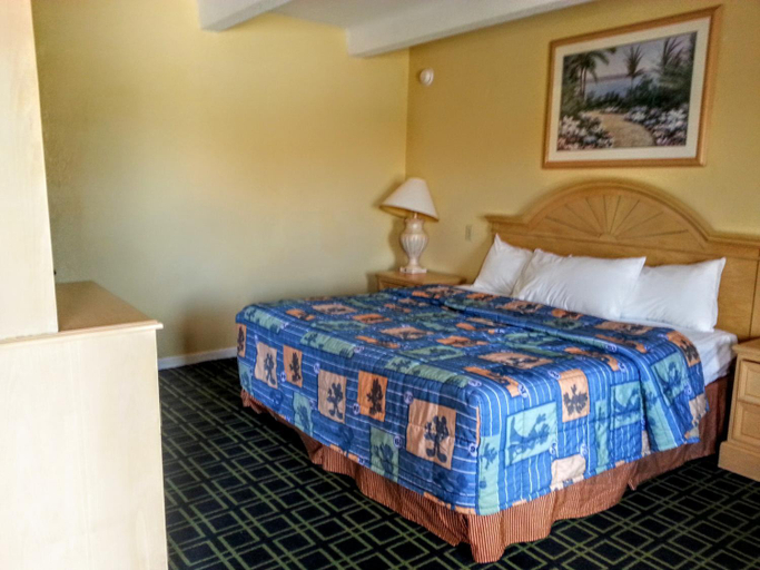 Bedroom 2, Budget Lodge Mount Dora, Lake