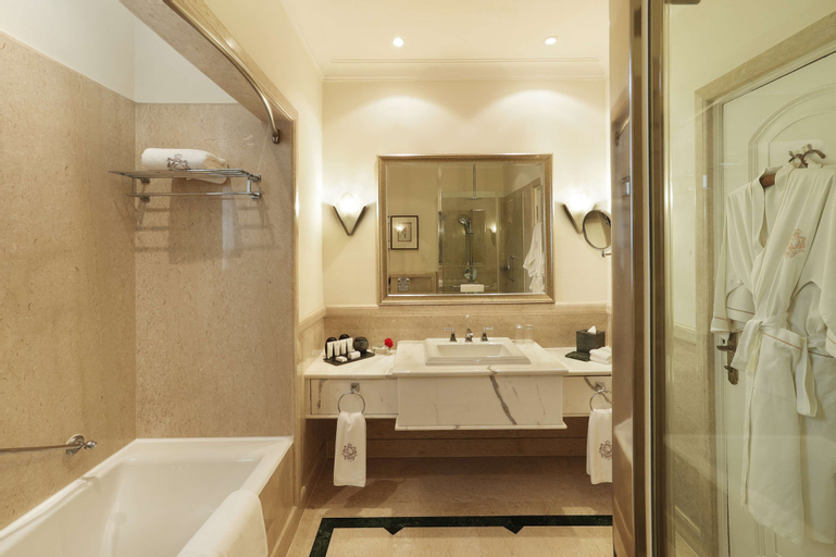 Bathroom 8