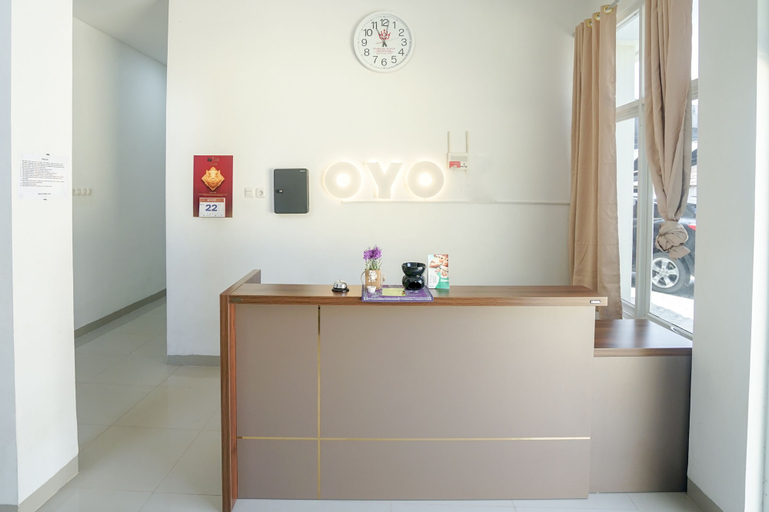 Reception 2, OYO 443 Hotel Barlian, Palembang