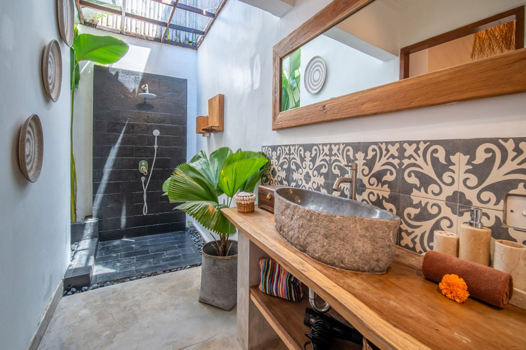 Bathroom 2, Villa Makasih by Villa Finder, Badung
