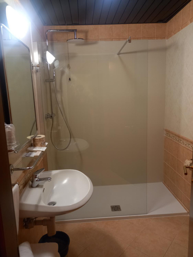 Bathroom 4, Hotel Valentino Centro Storico, Terni
