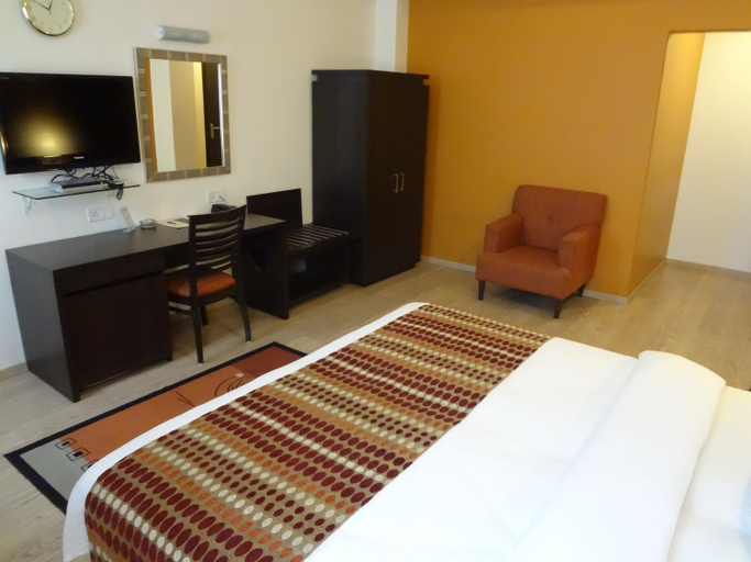 Others 4, Chateau Windsor Hotel, Mumbai City