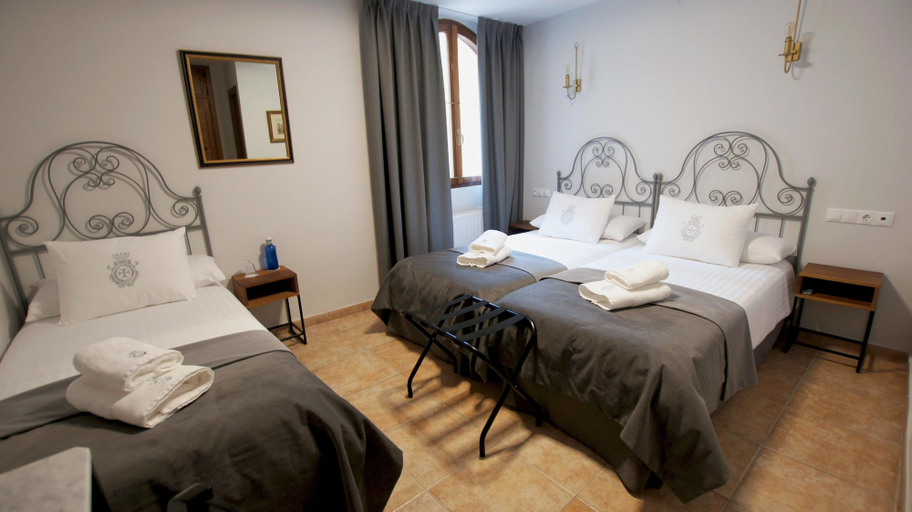 Bedroom 2, Hotel Monasterio de Tejeda, Cuenca