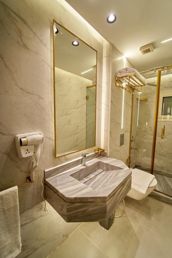 Bathroom 2, Pyramids Charm, Al-Ahram