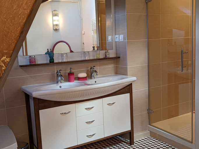 Bathroom 3