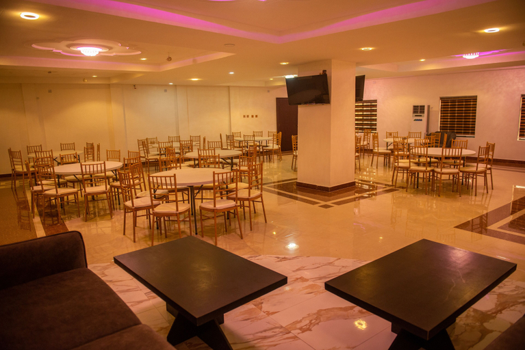 Food & Drinks 5, Abada Luxury Hotel and Suites, Oyi